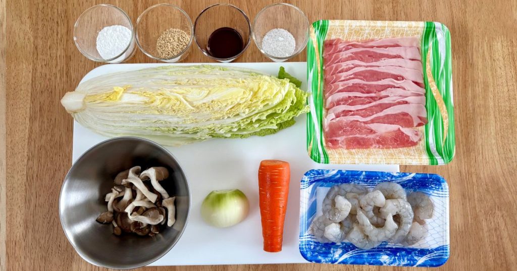 野菜たっぷり取り分け八宝菜で使用する食材と調味料の写真