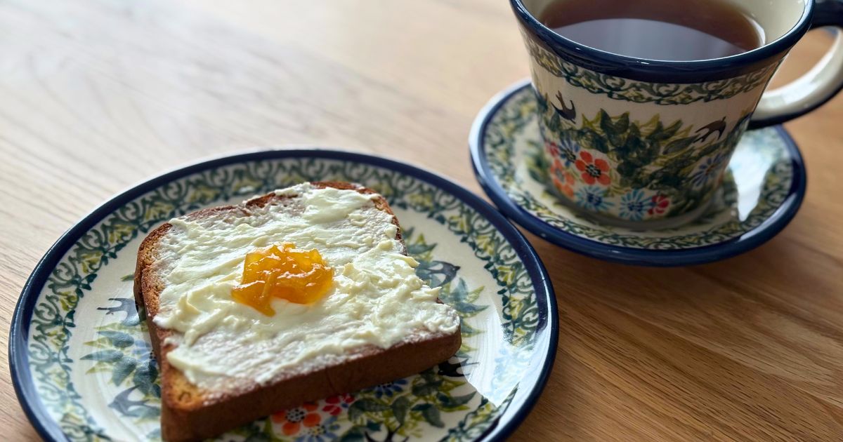 「ベースブレッド　ミニ食パン・オレンジ」を使ったチーズケーキ風トーストの写真